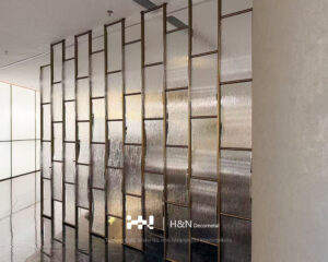 Hot-melt Embossed Curved Tempered Glass Room Divider