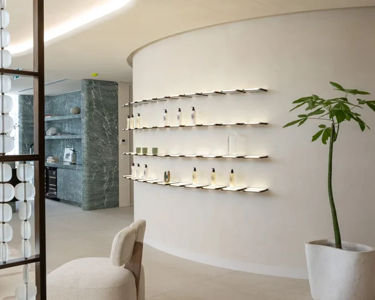 Custom_Illuminated_Metal_Wall_Display_Rack