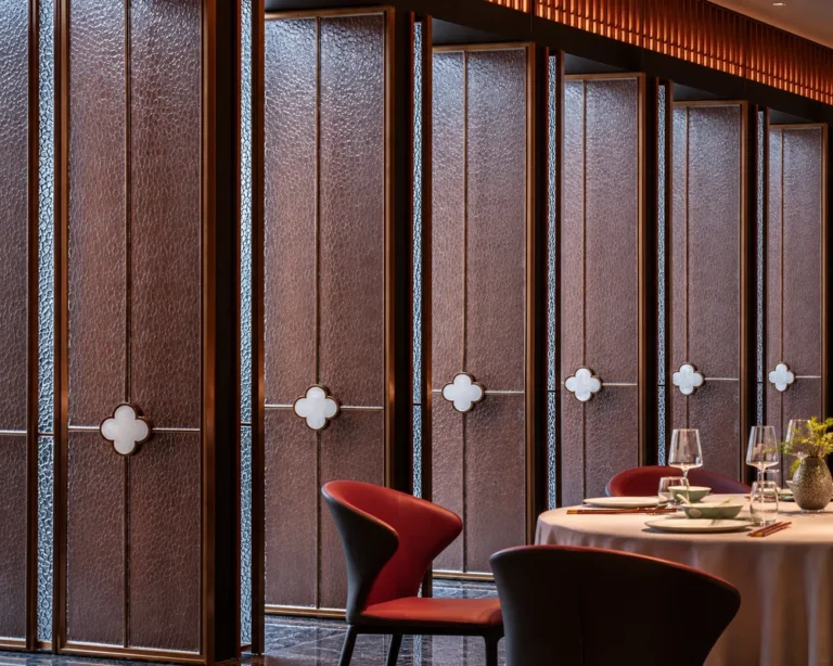 luxury_restaurant_glass_partition_screen